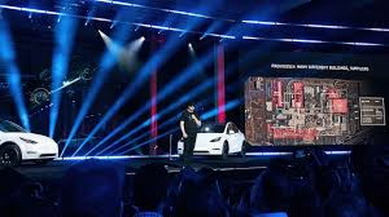 Продажи электромобилей рухнули почти в 3 раза в 2025 году